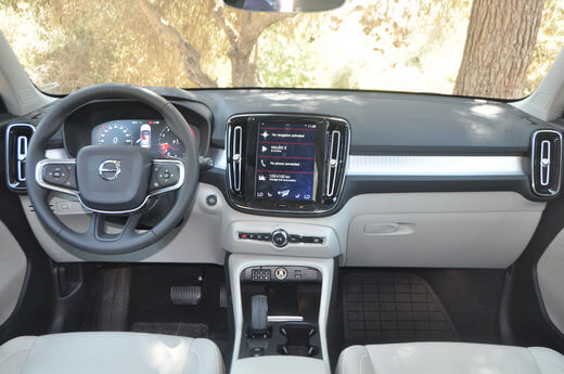 וולוו XC40 וולוו XC40